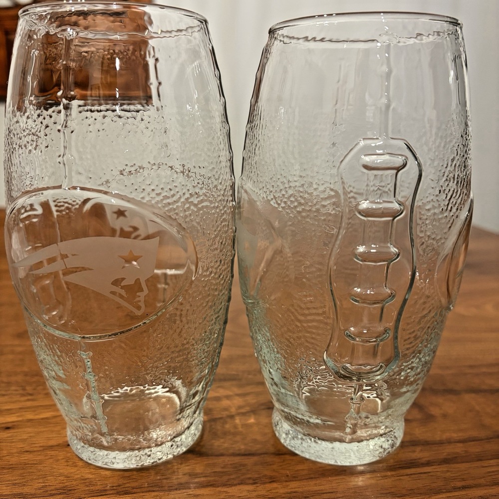 New England Patriots Football Shaped NFL Clear Beer Bar Glasses Libbey Set of 2